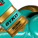 BYKO Bump green golden gloves